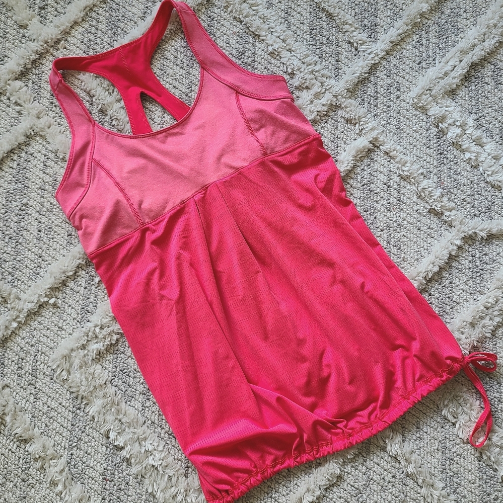 Womens Old Navy Loose Fit Workout Top Built In Bra
